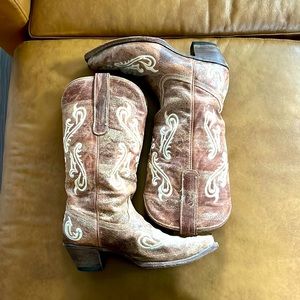 Corral cowgirl boots
